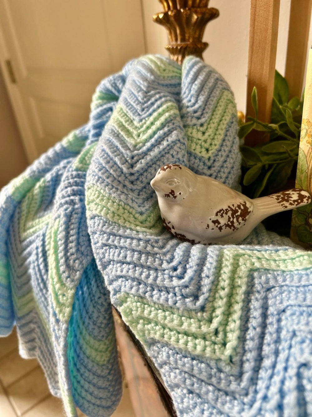 New Handmade Crochet Baby Blanket Throw Blue Green 30x40 Scallop Chevron